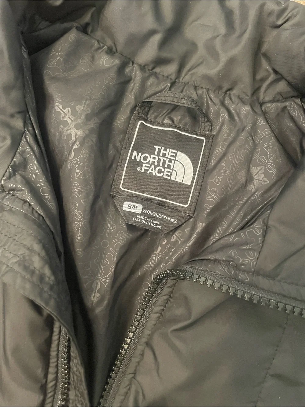 The North Face Women’s  Black & Cream Insulated Bomber Style Jacket